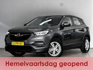 Opel Grandland X 1.2 Turbo Innovation/ Automaat!/ Trekhaak/ 17''LMV/ Camera/  Apple+Android/ DAB+/ C