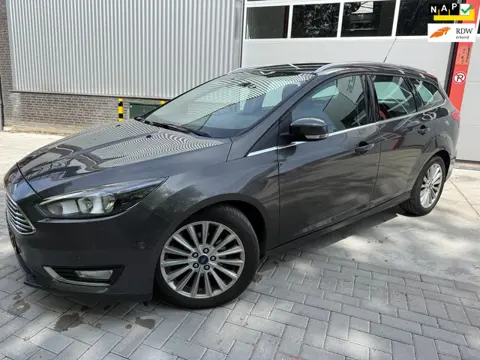 Ford Focus Wagon 1.0 First Edition Nieuwe APK