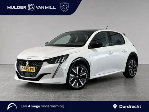 Peugeot 208 GT 1.2 Turbo 130pk EAT8 | PARELMOER | PANODAK | NAVI | ADAPTIVE CRUISE | KEYLESS ENTRY |