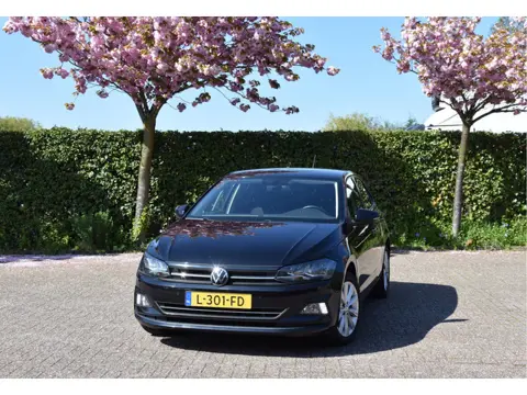 Volkswagen Polo 1.0 TSI ECC PDC Navi Carplay Camera NAP Comfortline Business