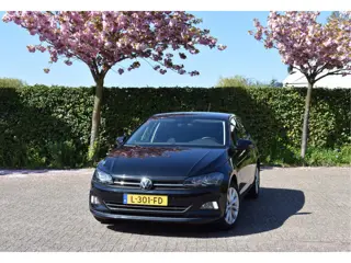 Volkswagen Polo 1.0 TSI ECC PDC Navi Carplay Camera NAP Comfortline Business