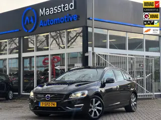 Volvo V60 2.4 D6 AWD Plug-In Hybrid Summum Ultra Luxe uitvoering