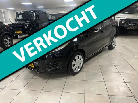 Ford Fiesta 1.0 Style Essential. Airco, Navigatie, Parkeersensoren.