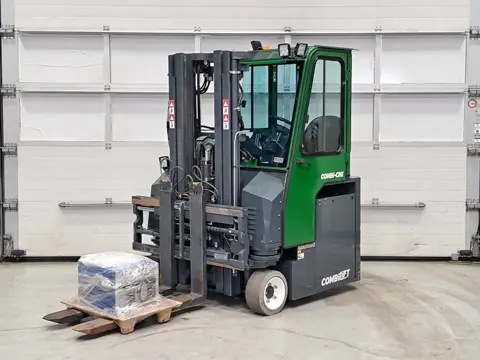 COMBILIFT CBE3000 2021 3.0T