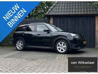 Mini Mini Countryman SE ALL4 Favoured M 66.5 kWh 2024 - 312 PK PANO+HUD+STUUR/STOELVRWRMNG