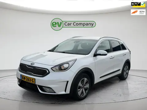 Kia Niro 1.6 GDi Hybrid ExecutiveLine | Camera | Stoel- en stuurverwarming | CarPlay | Dealer onderh