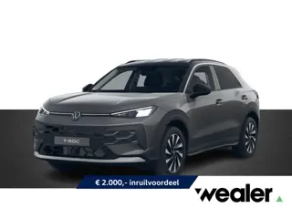 Volkswagen T-Roc Life First Edition 1.5 eTSI 85 kW / 116 PK DSG | Trekhaak wegklapbaar | Multimedia 