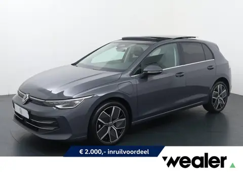 Volkswagen Golf 8 Style Edition 1.5 eHybrid 150 kW / 204 PK DSG | Panoramadak |