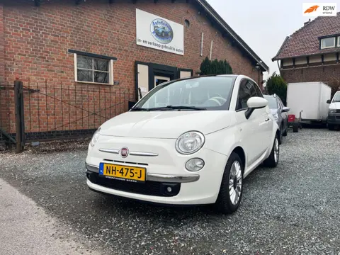 Fiat 500 1.2 Lounge ( Panoramdak + Airco + Elektrische ramen )