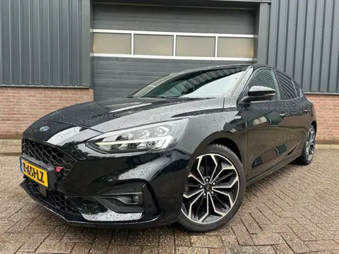 Ford Focus 1.0 EcoBoost Vignale ST-Line / Clima / Camera