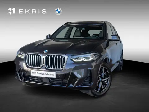 BMW X3 xDrive20i | M Sportpakket | Stuurwielrand verwarmd | Achteruitrijcamera | Panoramadak | Stoel