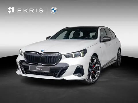 BMW 5 Serie Touring 520i | M Sportpakket | M Sportpakket Pro | Innovation Pack | Travel Pack | Showr