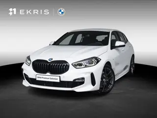BMW 1 Serie 120i | M Sport | Innovation Pack | Head-Up Display | Harman Kardon | Stuurwielrand verwa