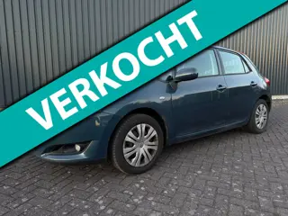 Toyota Auris 1.6-16V Sol Business ( KM NAP + AUTOMAAT + TREKHAAK )
