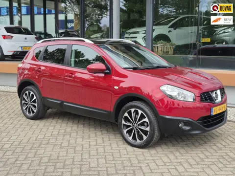 Nissan Qashqai 1.6 Acenta / Panorama dak / 360 graden camera