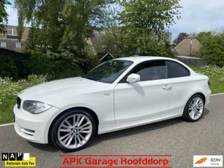 BMW 1-serie Coupé 120i High Executive / Nieuwe ketting