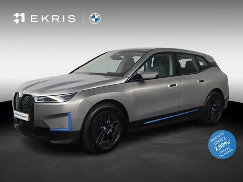 BMW iX xDrive40 Business Edition Plus 77 kWh | Driving Assistant Professional| voorstoelen verwarmd 