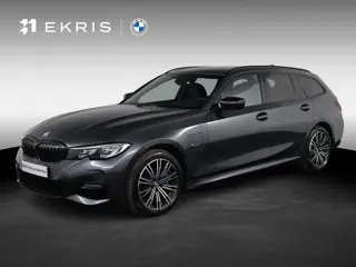 BMW 3 Serie Touring 330e xDrive | M sportpakket | Stoelverwarming | Driving Assistant | M Adaptief o