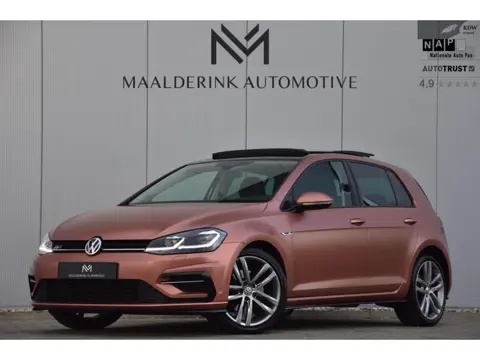 Volkswagen Golf 1.5 TSI 150pk DSG Highline R-line Uniek Full Option Panodak, Keyless, DynAudio, Digi