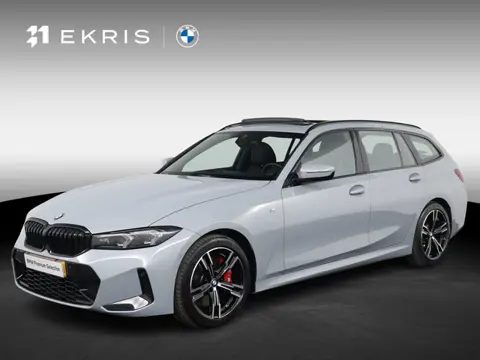BMW 3-serie Touring 330i xDrive xDrive | M Sport Pro | Glazen Panoramadak | Trekhaak Elektrisch | Le