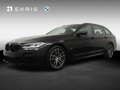 BMW 5-serie Touring 540i xDrive | M-Sport | Harman Kardon | Co-Pilot | Soft Close | Comfortstoel | S