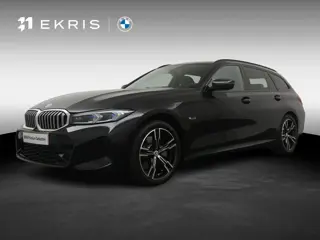 BMW 3-serie Touring 330e xDrive M sportpakket | Head up | Elektrische Stoelen | Panorama dak | Trekh