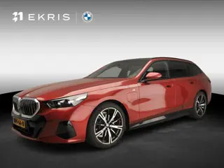 BMW 5 Serie Touring 530e | M-Sportpakket | LED | Navigatie | Trekhaak | Schuifdak | Active cruise | 