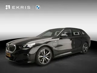 BMW 5 Serie Touring 530e | M-Sportpakket | LED | Leder | HUD | Active cruise | Trekhaak | Panoramada