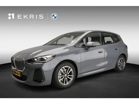 BMW 2 Serie Active Tourer 220i | M-Sportpakket | LED | Navigatie | Sportstoelen | Stoelverwarming | 