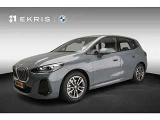 BMW 2 Serie Active Tourer 220i | M-Sportpakket | LED | Navigatie | Sportstoelen | Stoelverwarming | 