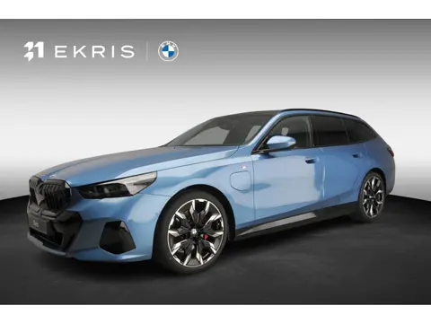 BMW 5 Serie Touring 530e | M Sportpakket Pro | Individual Lak | Innovation Pack | Comfort Pack | Tra