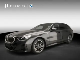 BMW 5 Serie Touring 520i | M-Sportpakket | LED | HUD | Active cruise | Trekhaak | Elektr. zetels | D