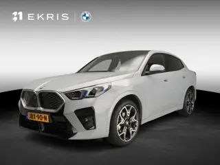 BMW iX2 eDrive20 | M-Sportpakket | LED | HUD | Active cruise | Panoramadak | Stoelverwarming | Keyle