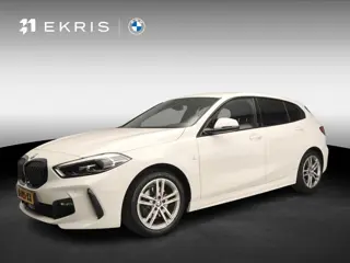 BMW 1 Serie 5-Deurs 118i | M-Sportpakket | LED | Navigatie | Sportstoelen | Clima | DAB | Hifi speak
