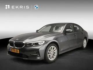 BMW 3 Serie Sedan 318i | Handbak !! | LED | Navigatie | Trekhaak | Clima | PDC | DAB | Hifi speakers