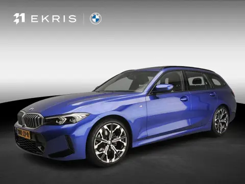BMW 3 Serie Touring 320i | M-Sportpakket | LED | Navigatie | Trekhaak | Schuifdak | Sportstoelen | S