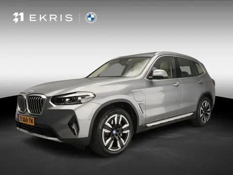 BMW X3 xDrive30e | LED | Navigatie | Schuifdak | Sportstoelen | PDC | DAB | Hifi speakers | Alu 18 i