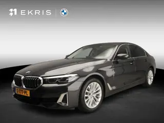 BMW 5 Serie Sedan 520i | LED | Leder | Navigatie | Comfortzetels | Chrome line | Stoelverwarming | D