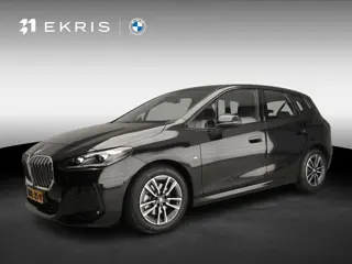 BMW 2 Serie Active Tourer 220i | M-Sportpakket | LED | HUD | Active cruise | Elektr. zetels | Keyles