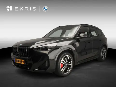 BMW X1 sDrive18i | M-Sportpakket | LED | Leder | HUD | Active cruise | Trekhaak | Stoelverwarming | 