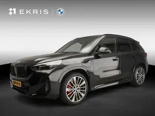 BMW X1 xDrive25e | M-Sportpakket | LED | Navigatie | Panoramadak | Stoelverwarming | Keyles go | DAB