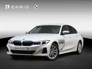 BMW 3-serie Sedan 330e | High Executive | Comfort Access | Elektr. Voorstoelen | Sportstoelen | Hi-F