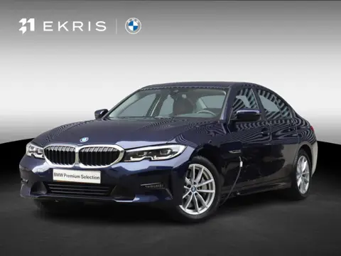 BMW 3 Serie 330e xDrive | High Executive | Sportstoelen | Verwarmbare Voorstoelen | Hi-Fi | Adaptive
