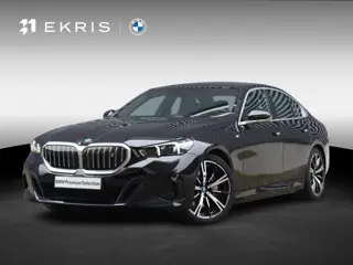 BMW i5 Sedan eDrive40 | M Sportpakket | Panodak | Trekhaak | Head-Up | Driving Assistant Prof. | Sto