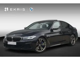 BMW 5 Serie Sedan M550i xDrive Schuif-/kanteldak / Laserlight /  Head-Up Display / Harman Kardon / S