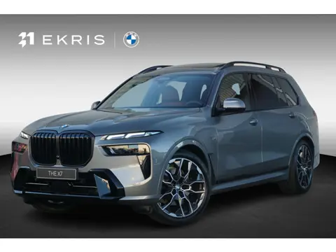 BMW X7 xDrive40i | M Sportpakket Pro | Sky Lounge Panoramadak | Driving + Parking Ass. Professional 