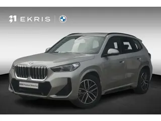 BMW X1 sDrive18i M Sport | Panoramadak / Keyless entry / Adaptieve LED koplampen
