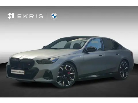 BMW i5 M60 M Sport Pro / Trekhaak / Bowers & Wilkins / Adaptief M onderstel Professional / Driving A