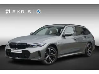 BMW 3-serie Touring 330e xDrive | M Sport / Panoramadak / Elektrische stoelen + Memory / Harman Kard