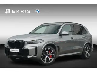 BMW X5 xDrive50e M Sport Pro / Trekhaak / Soft-Close / Comfortstoelen / Driving Assistant Profession